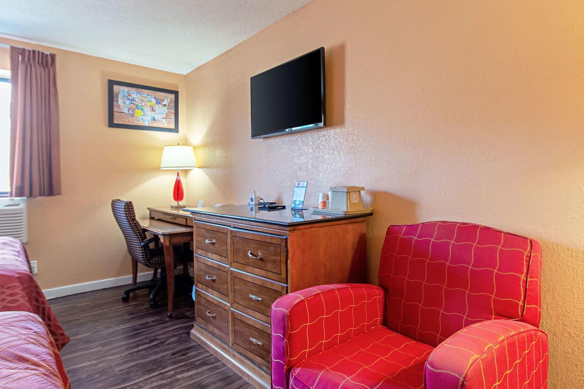 Econo Lodge Utica Exterior foto
