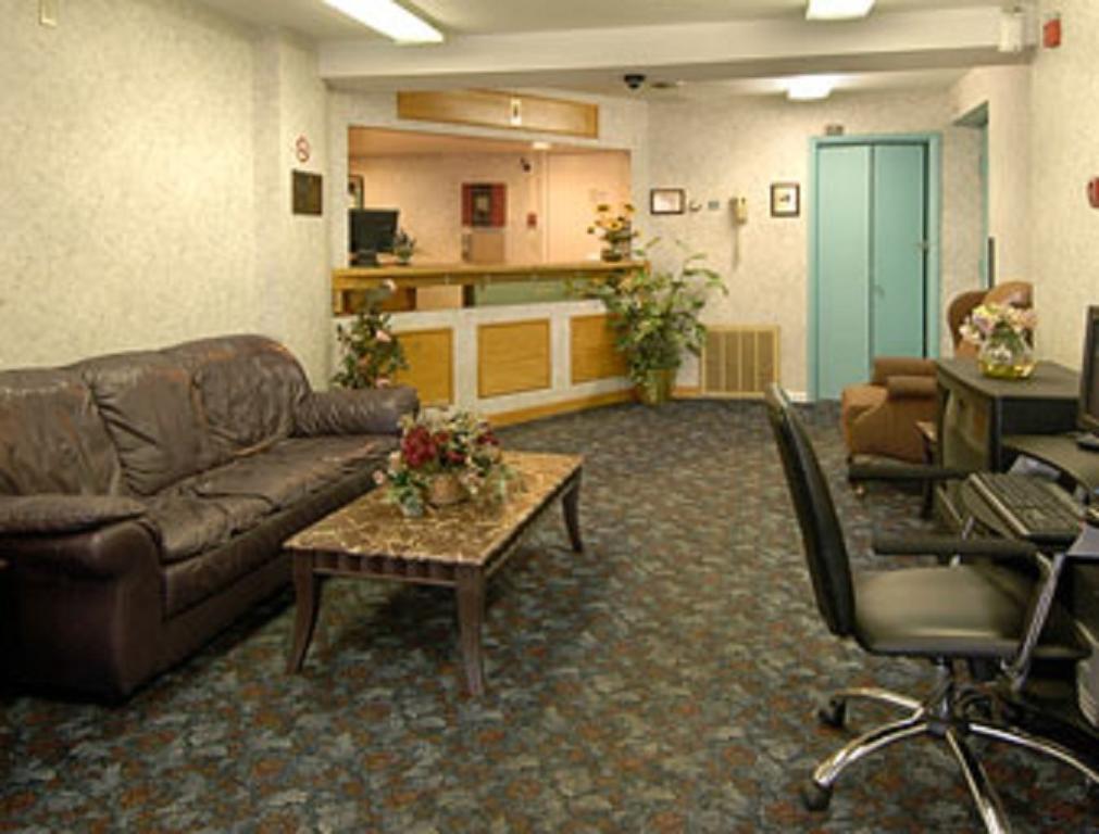 Econo Lodge Utica Exterior foto