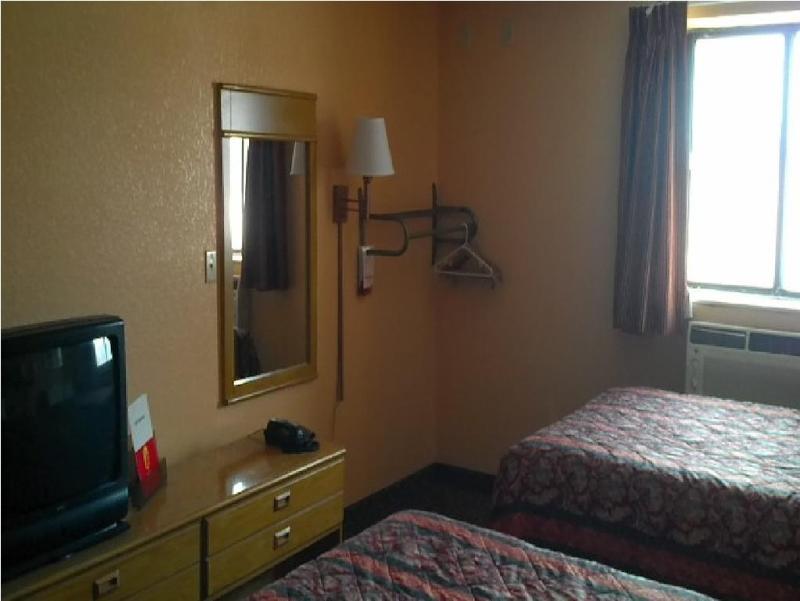 Econo Lodge Utica Exterior foto